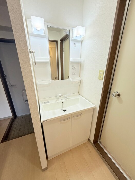 物件内観写真11　(洗面)