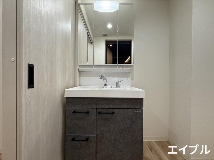 物件内観写真11　(洗面)