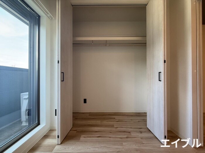 物件内観写真13　(収納)