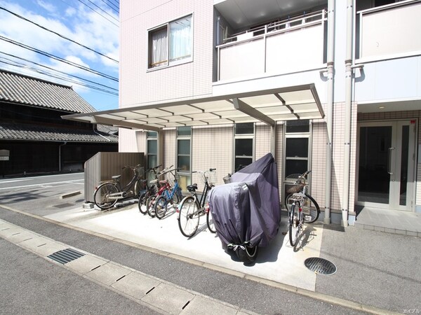 駐輪場