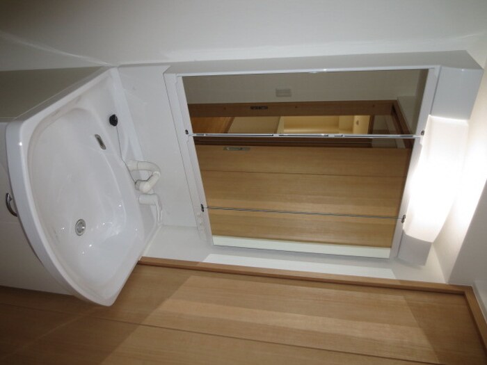 物件内観写真11　(洗面)