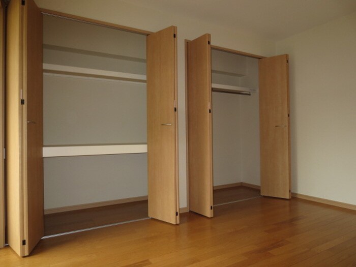物件内観写真13　(収納)