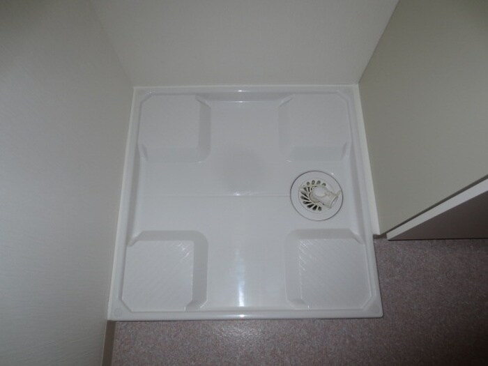 物件内観写真15　(洗濯機置場)