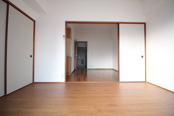 物件内観写真20　(室内からの展望)