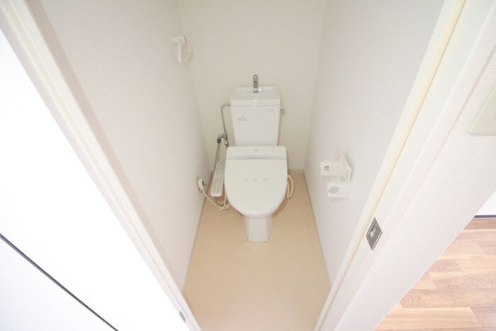 物件内観写真10　(トイレ)