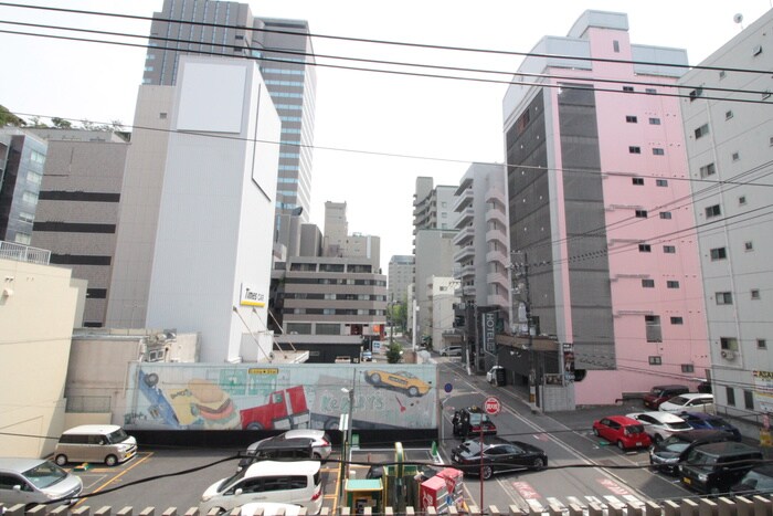 物件内観写真16　(室内からの展望)