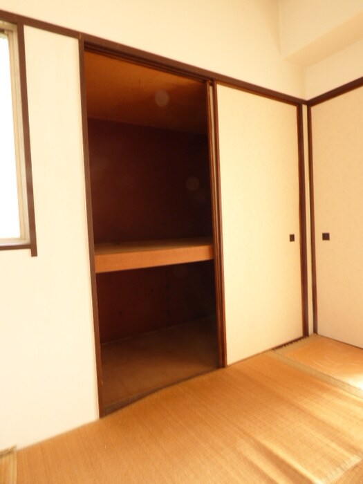物件内観写真9　(収納)