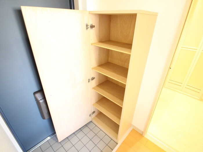 物件内観写真13　(靴箱)