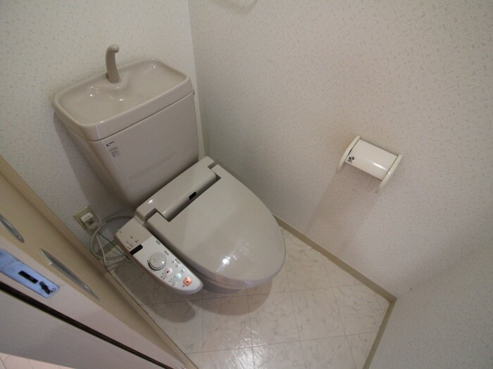 物件内観写真15　(トイレ)