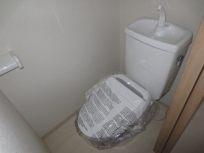 物件内観写真10　(トイレ)