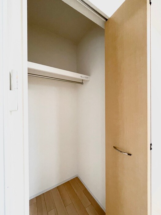 物件内観写真12　(収納)