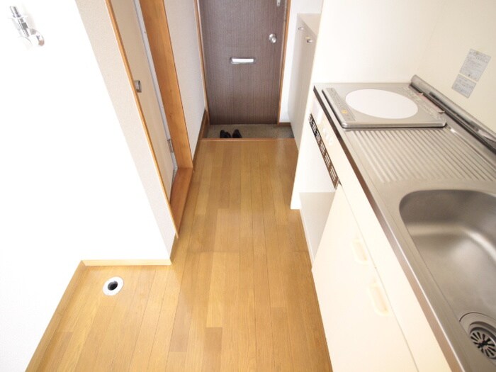 物件内観写真17　(廊下)