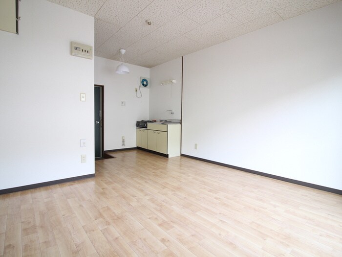 物件内観写真4　(居室)