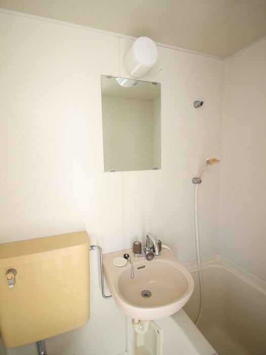 物件内観写真8　(洗面)