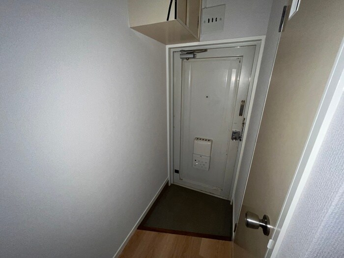 物件内観写真19　(玄関)