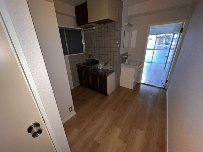 物件内観写真21　(廊下)