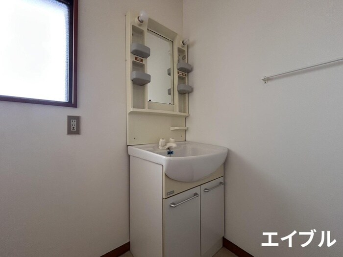 物件内観写真13　(洗面)