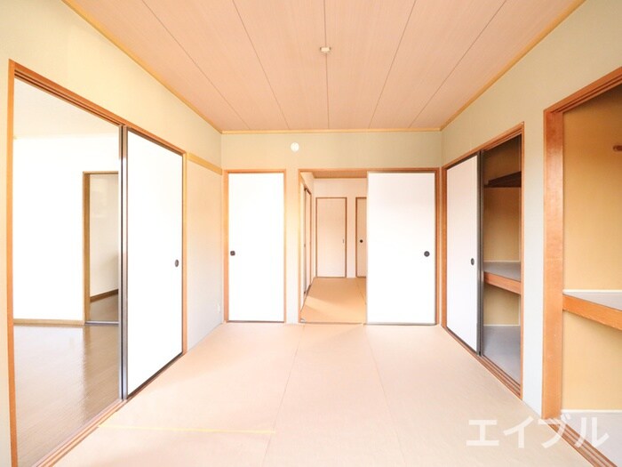 物件内観写真7　(居室)