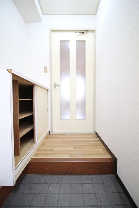 物件内観写真10　(廊下)