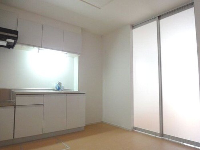 物件内観写真10　(居室)