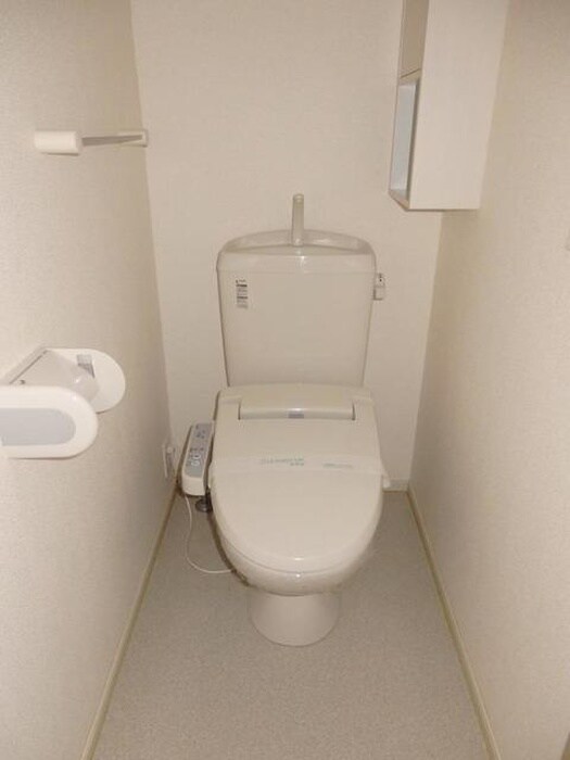 物件内観写真5　(トイレ)