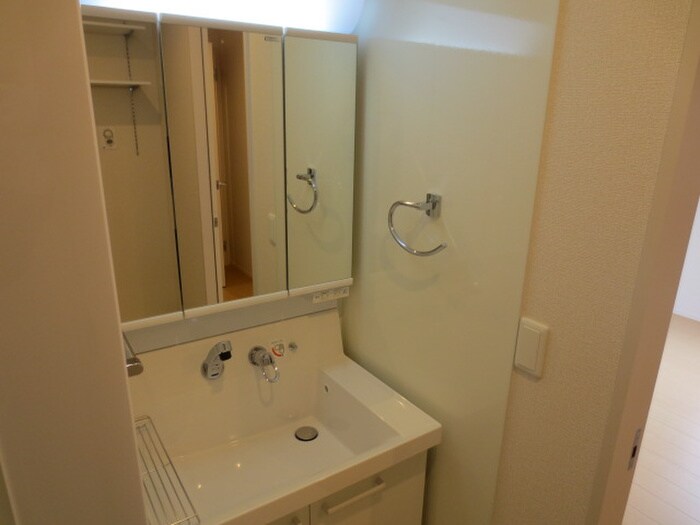 物件内観写真9　(洗面)