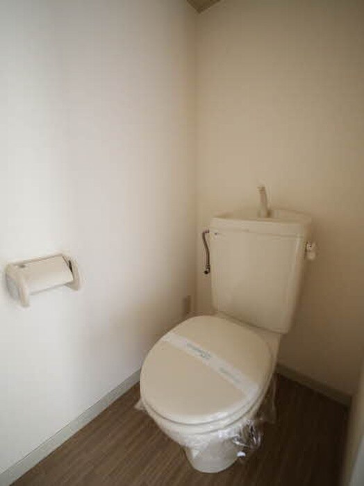 物件内観写真8　(トイレ)