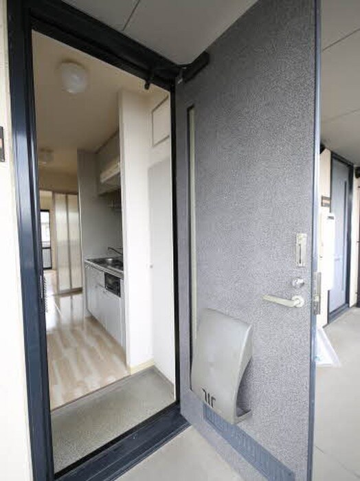 物件内観写真14　(玄関)