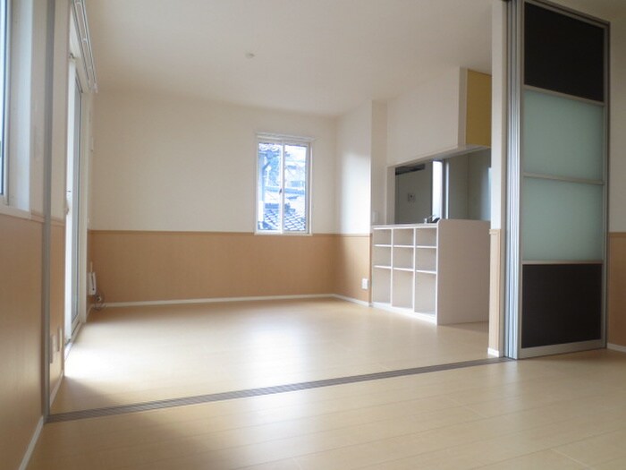 物件内観写真4　(居室)