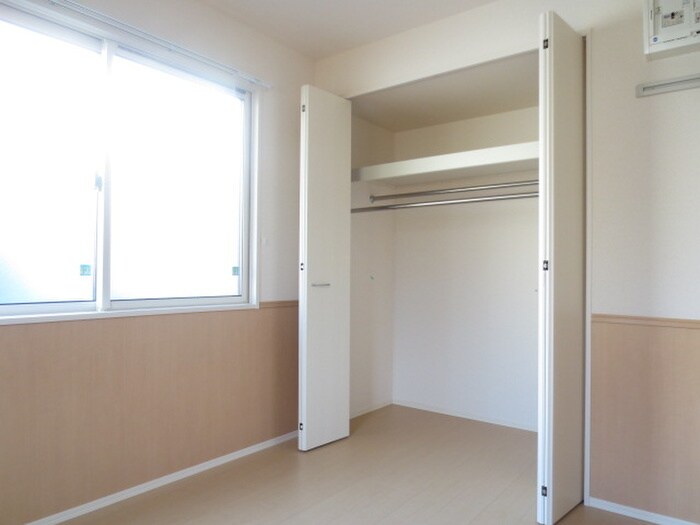 物件内観写真10　(収納)