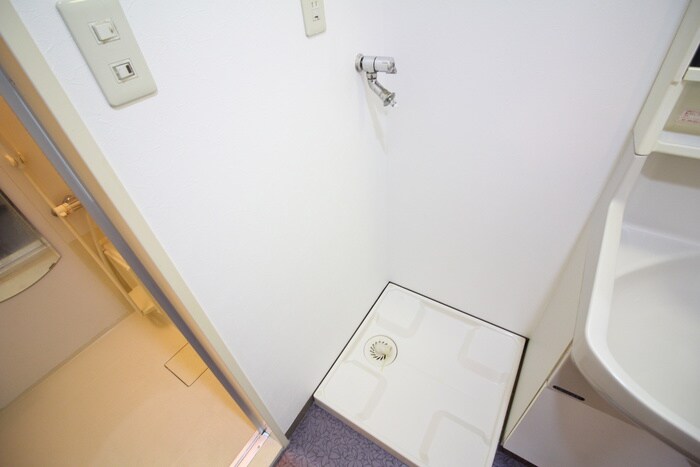 物件内観写真17　(洗濯機置場)