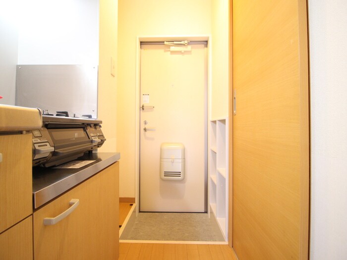 物件内観写真17　(玄関)