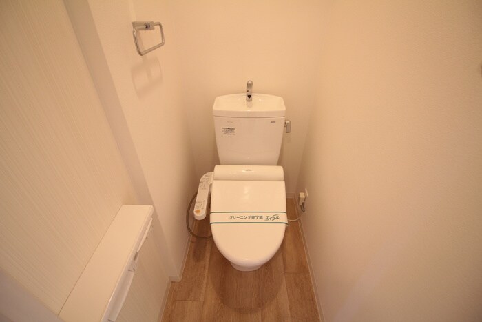 物件内観写真10　(トイレ)