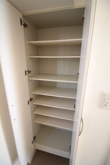 物件内観写真13　(靴箱)