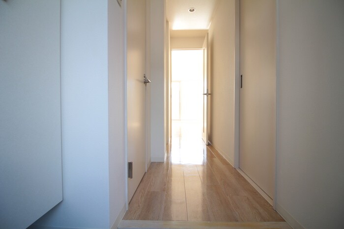 物件内観写真17　(玄関)