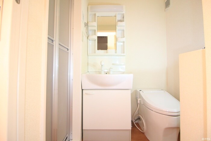 物件内観写真9　(洗面)