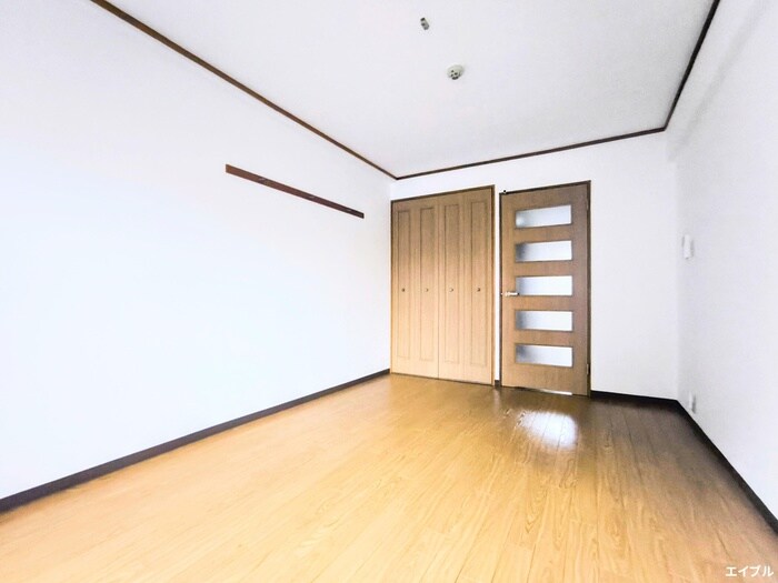 物件内観写真9　(居室)