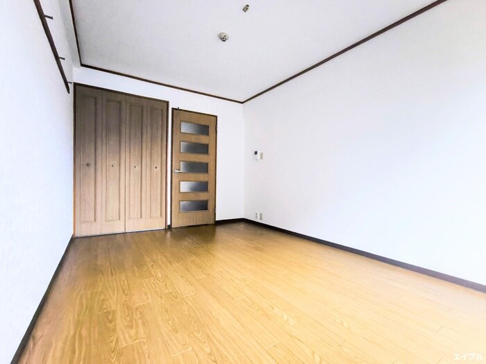 物件内観写真12　(居室)