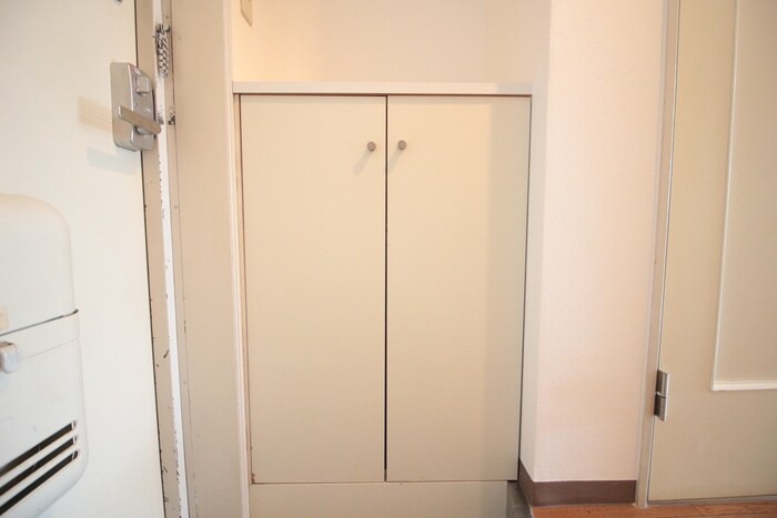 物件内観写真15　(靴箱)