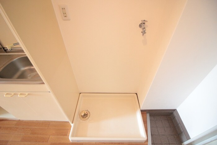 物件内観写真17　(洗濯機置場)