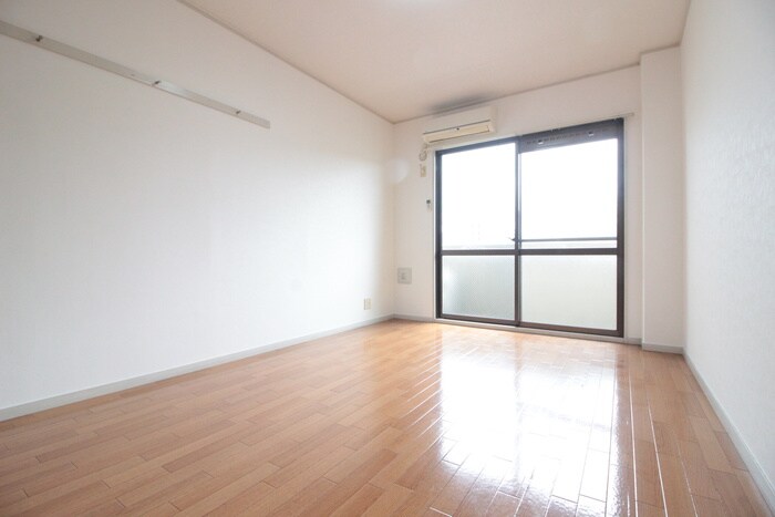 物件内観写真18　(居室)