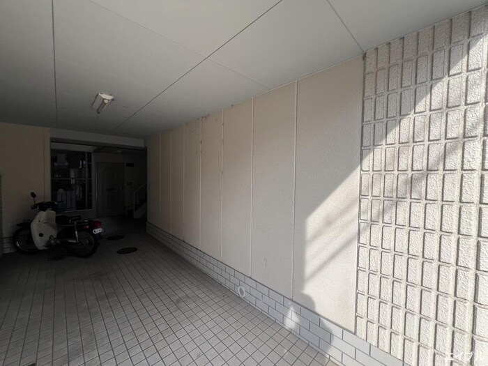 物件外観写真5　(駐輪場)