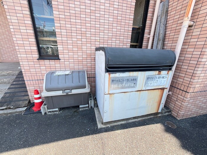 物件外観写真4　(建物設備)