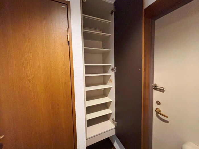 物件内観写真14　(靴箱)