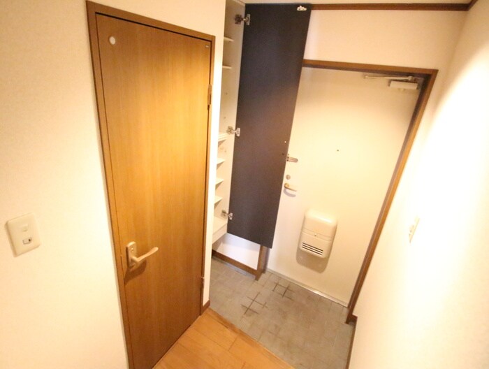 物件内観写真16　(靴箱)