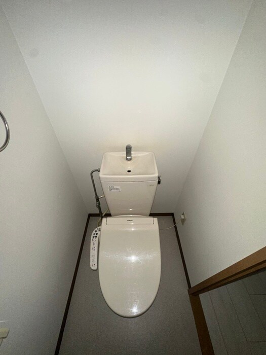 物件内観写真12　(トイレ)