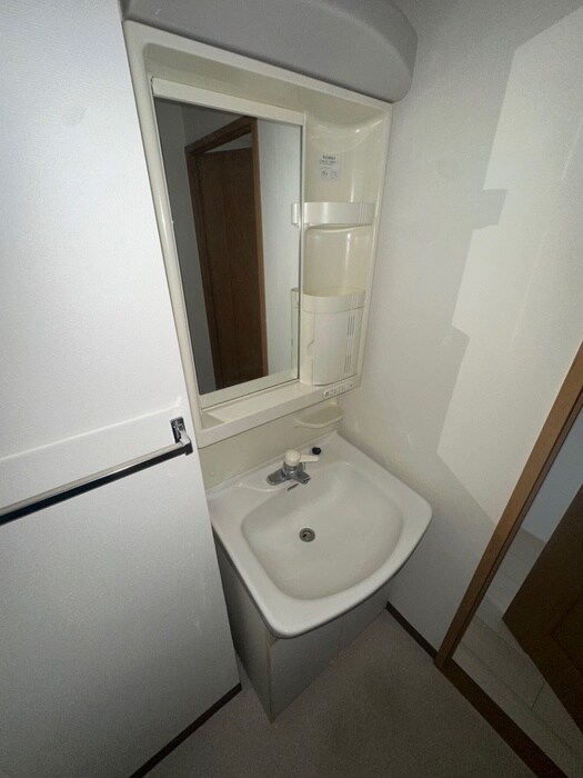 物件内観写真13　(洗面)