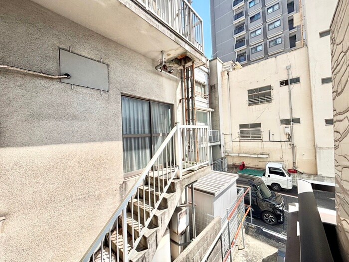 物件内観写真14　(室内からの展望)