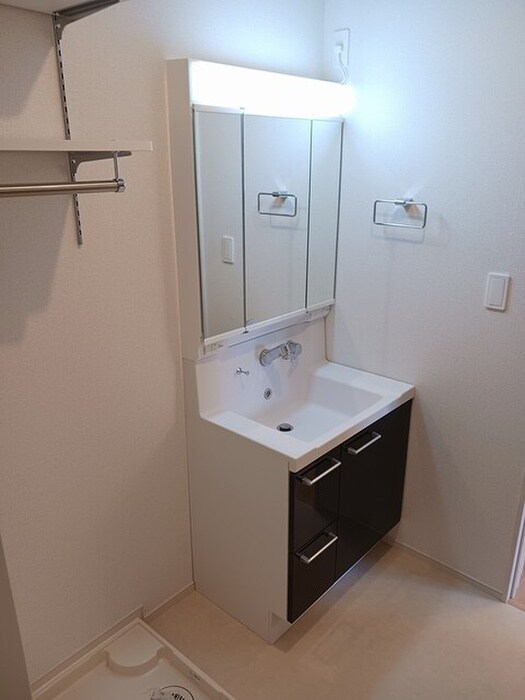 物件内観写真11　(洗面)