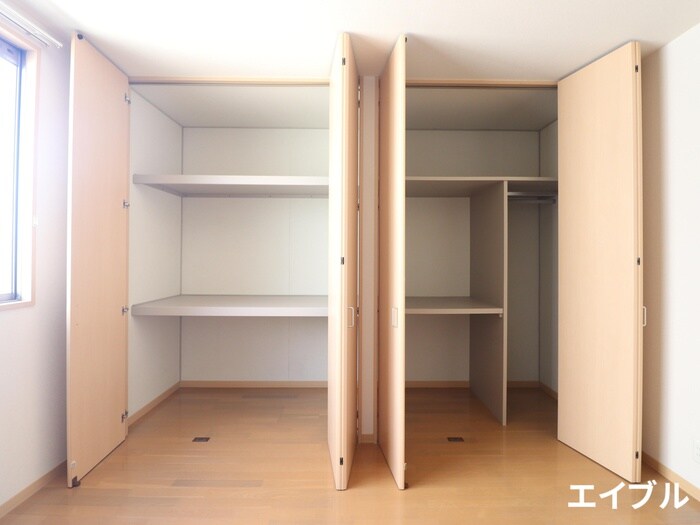 物件内観写真13　(収納)